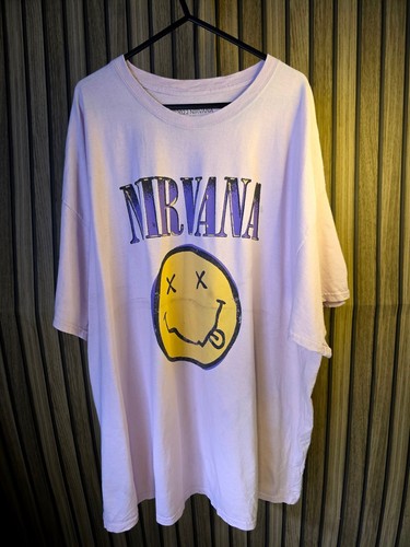 Nirvana shirt smiley - nirvana,