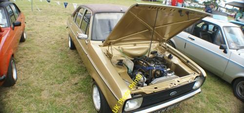 Photo 12x8 view ford - photo,
