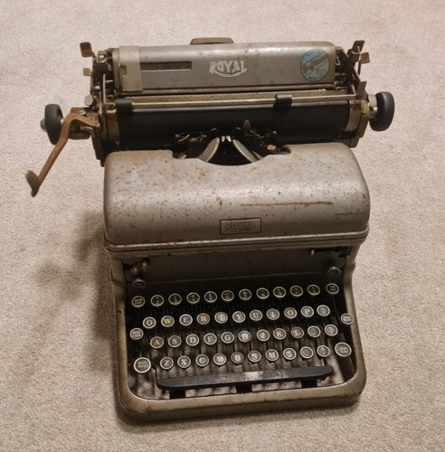 Vintage royal typewriter kmg - vintage,