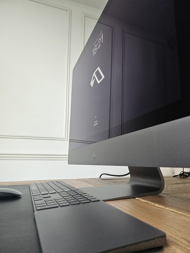Maxed out apple imac pro - maxed,