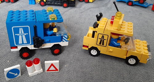 Lego town highway - town:, maintenance