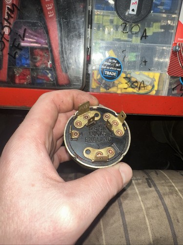 Lucas ignition switch and key - lucas,