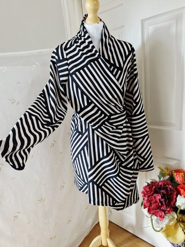 Dorothy perkins mono stripe - perkins,