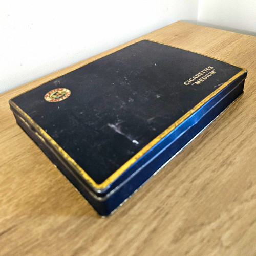 Vintage cigarette tin - tin, players