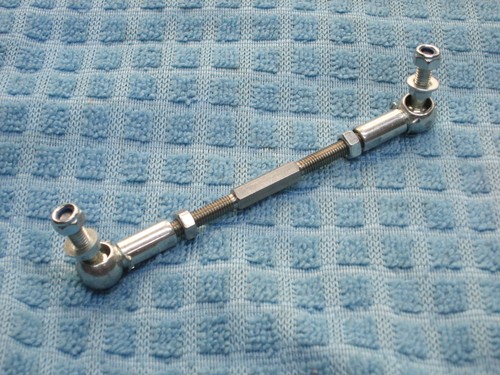 Carburettor throttle linkage - carburettor,