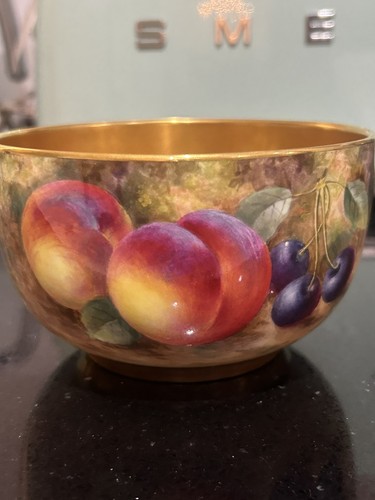 Stunning royal worcester large - royal,