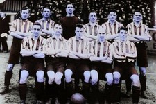 SHEFFIELD UNITED FOOTBALL TEAM