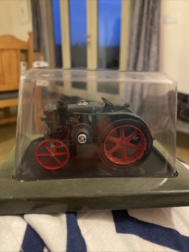 Hachette die cast scale - hachette, 1:4