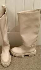 FAB H&M CREAM CHUNKY KNEE HIGH