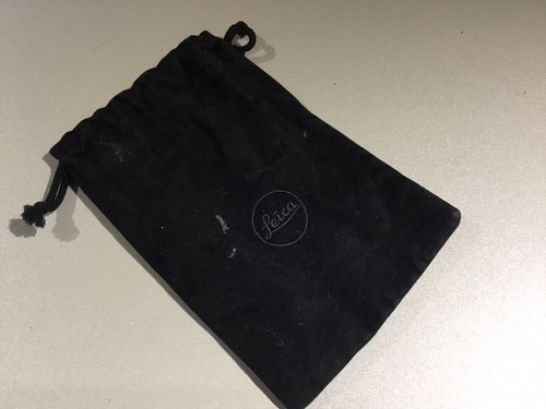 Small black suede leica - , ?