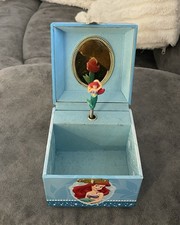 Rare Disney Princess Ariel The Little Mermaid Music Box Under The Sea 1988