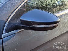 VW Passat CC Front Door