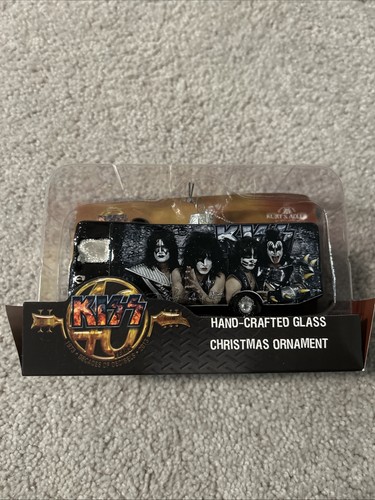 Kiss band 2013 - tour, bus