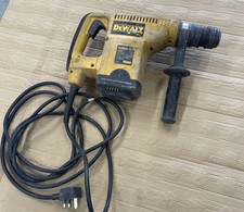 Dewalt Power Tool Drill SDS Max Combination Hammer 240V Works But Chuck Faulty