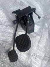 FIAT 126 & 126 BIS RHD PEDAL BOX USED.
