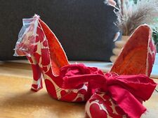 Irregular choice, red love