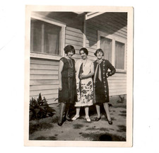 1930s Girls Night Out Shiny