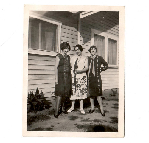 1930s girls night out - out, shiny