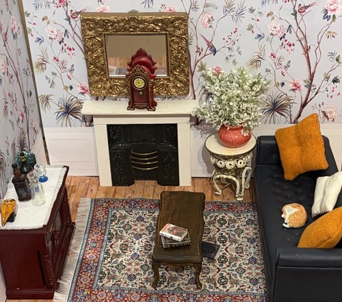 Dolls house sitting - house, room