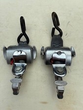 Unwin / Q Straint Pair