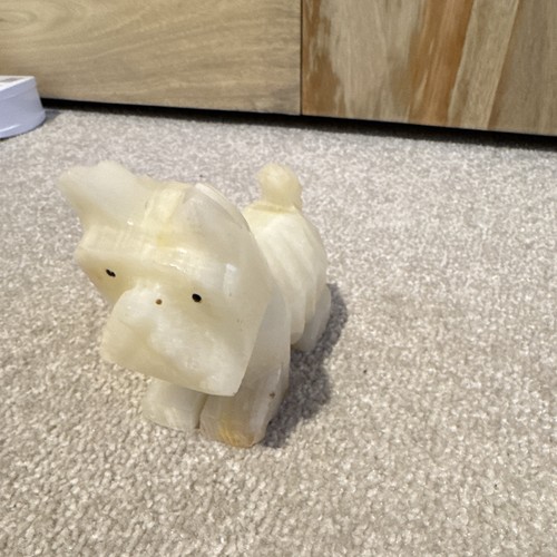 Carved oynx scottie dog - carved,