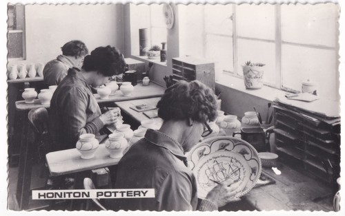Honiton pottery devon artists - pottery,