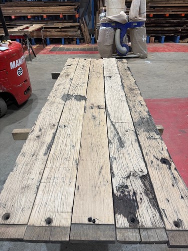 Reclaimed oak wagon - oak, planks