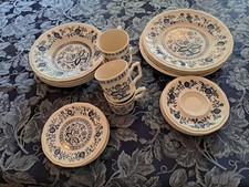 Kensington Staffordshire Ironstone Coventry Blue Onion 20 piece dinner set