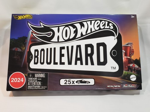 New hot wheels boulevard lot - hot,