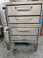 PIZZA OVEN - BAKERS PRIDE DOUBLE STACKED MODEL 3151 NATURAL GAS