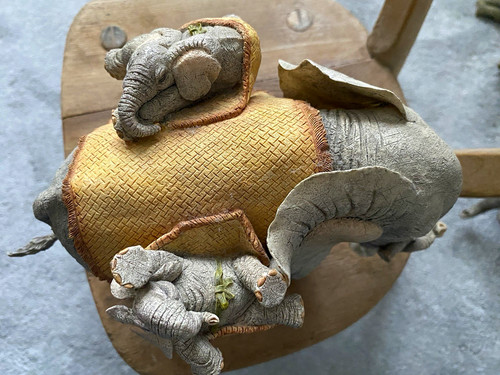 Elephant family resin - elephant,