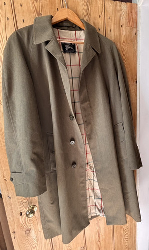 Vintage burberry men coat - men’s,