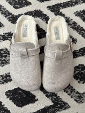 Primark  Buckle Mule Sandal With Memory Foam Size 5 To 6  Light Grey