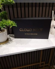 CLOUD NINE The Touch Iron Hair Straightener Gift Set Ceramic Floating Plates New