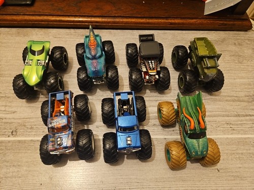 Monster jam bundle hot wheels - bundle,