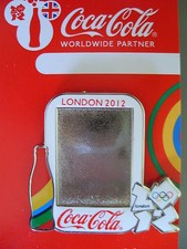 COCA COLA PIN BADGE - LONDON