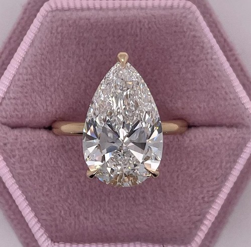 Women anniversary gift lab - gift,