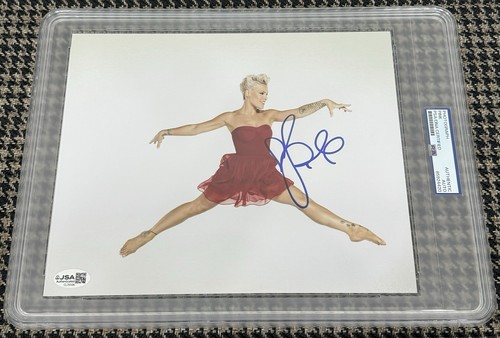 Alecia moore pink signed - p!nk,