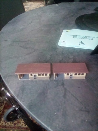 Model railway gauge - n, waiting