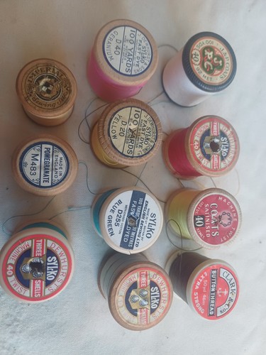 Vintage cotton reels - 11,