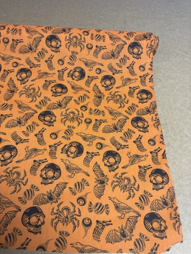 Metres orange skulls - orange, gothic