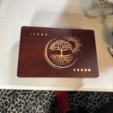 Small Wooden Witch Altar Meditation Table for Wiccans Pagans Buddhists Yoga Gift