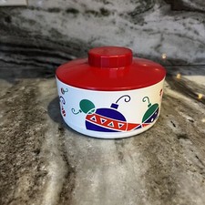 Vintage Tupperware Round