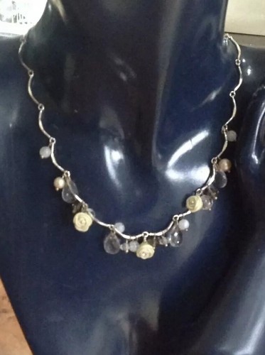 Pretty silver tone necklace - pretty,