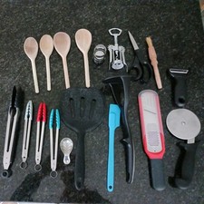 Joblot of Various Kitchen Utensils