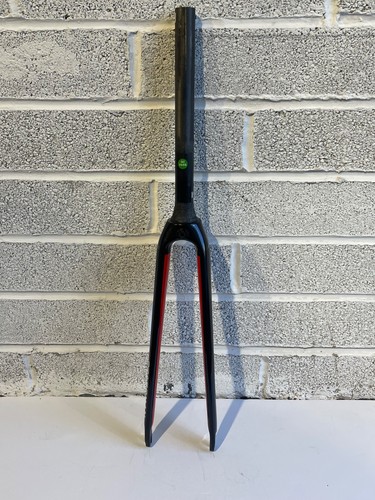 Boardman 700c carbon road bike - 700c,