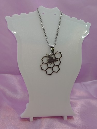 Beehive necklace bumblebee - beehive,
