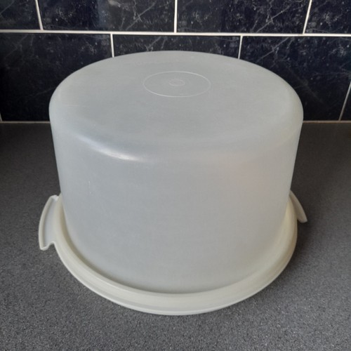 Vintage tupperware round cake - round,