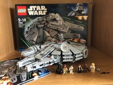 LEGO Star Wars: Millennium Falcon (7965) Complete with Figures Instructions Box