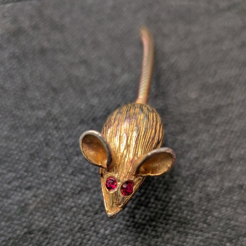 Vintage small mouse - vintage, red